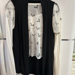 SYMPLI  Sleeveless Black Open Front Cardigan size 8
5 Star Seller